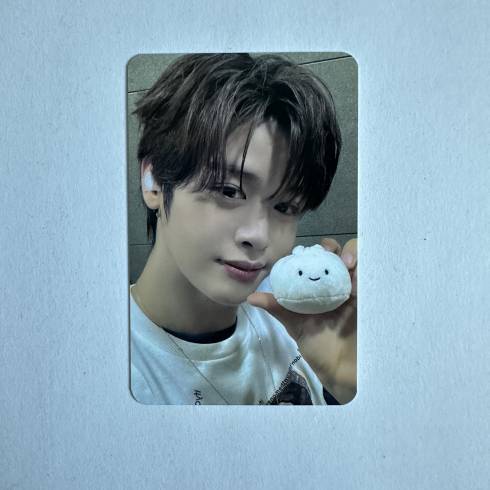 CLOSE YOUR EYES 1ST MINI ALBUM 'ETERNALT' HELLO82 POB PHOTOCARD